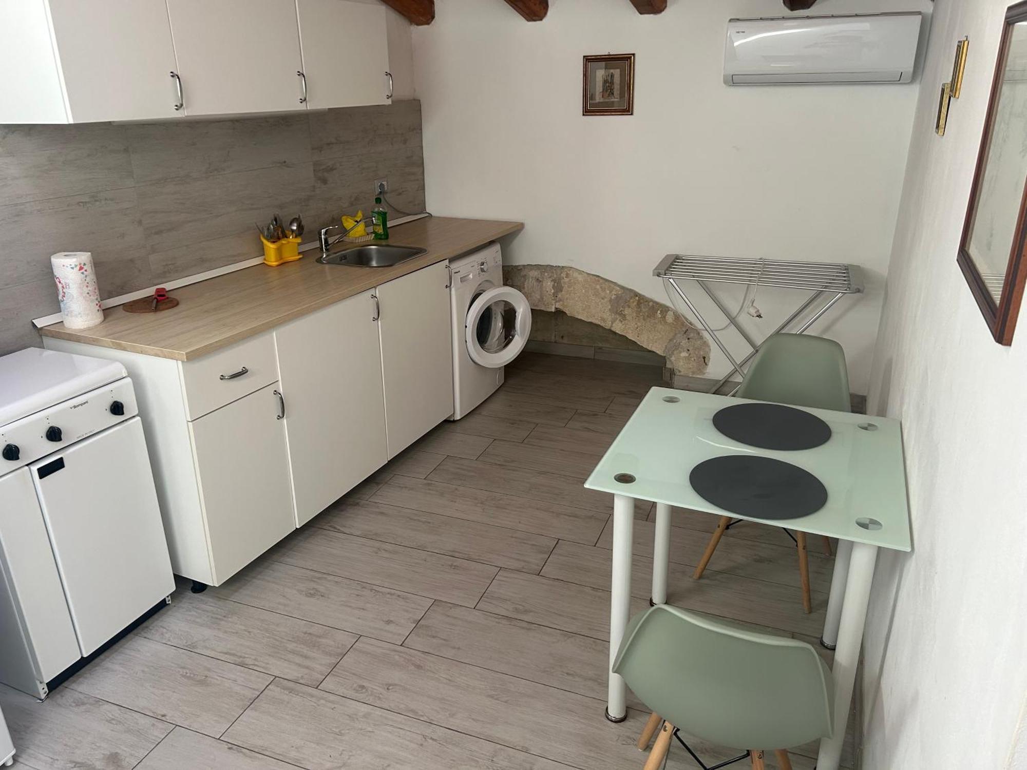 Deni'S Apartments Сиракузы Экстерьер фото