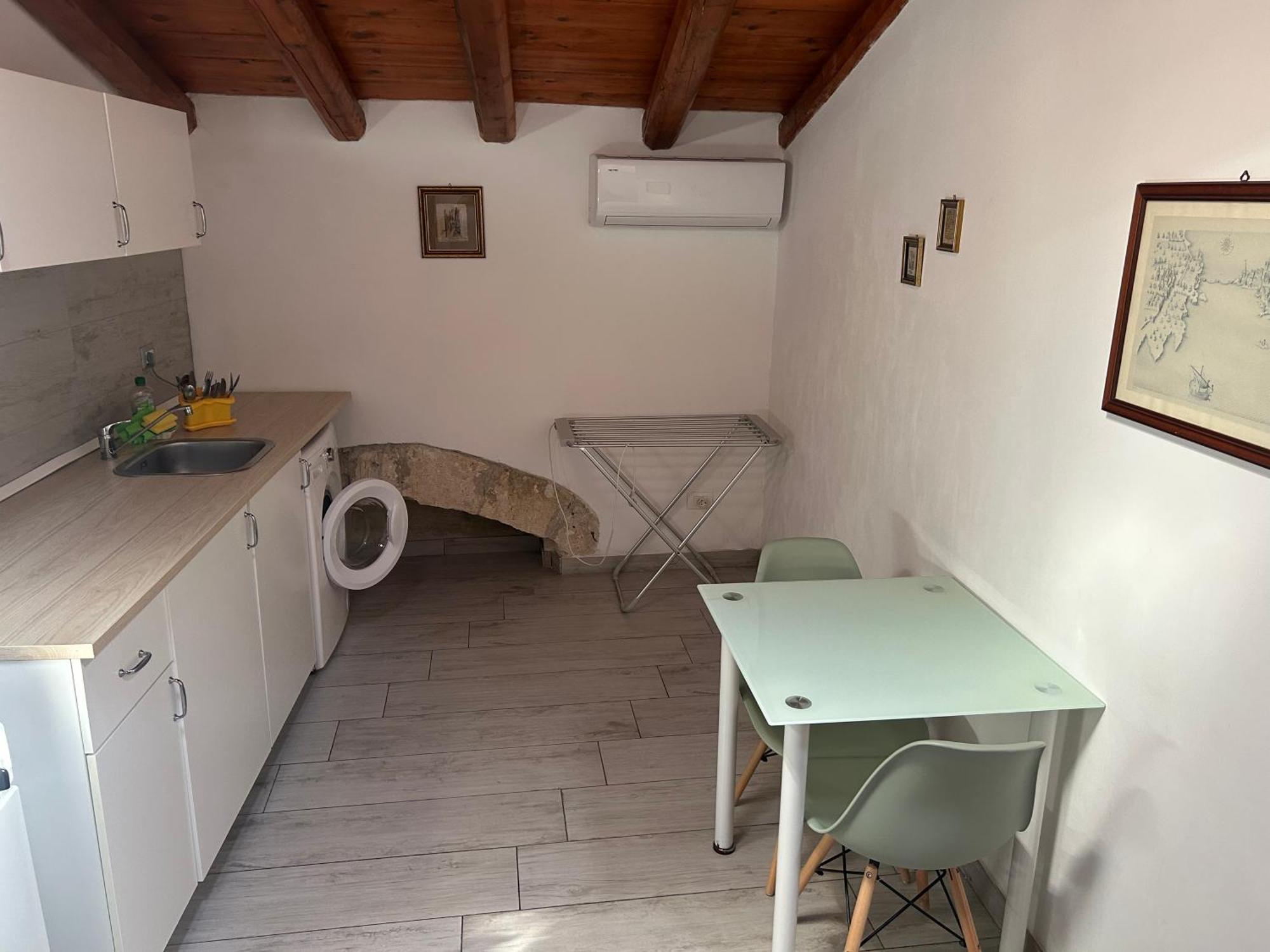 Deni'S Apartments Сиракузы Экстерьер фото