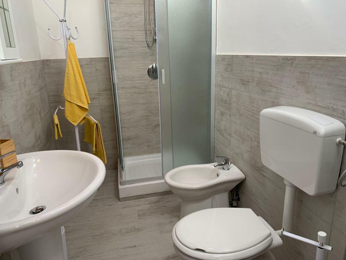 Deni'S Apartments Сиракузы Экстерьер фото